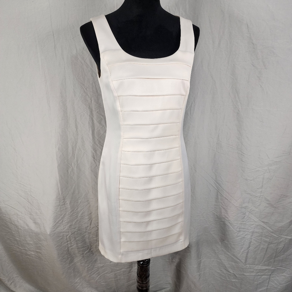 KENSIE Size 6 Ivory Matte Satin Bandage Effect Bodycon Party‎ Holiday Dress
